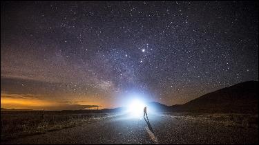 462158-lights-stars-sky-road (1920x1080, 412 kБ...)